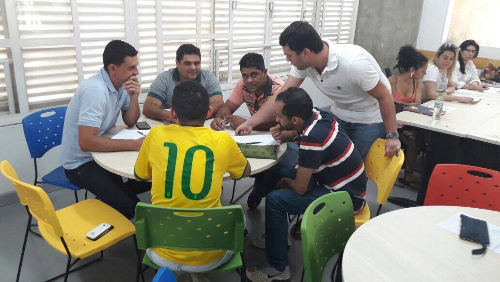 Turma reunida na Escola de Empreendedores